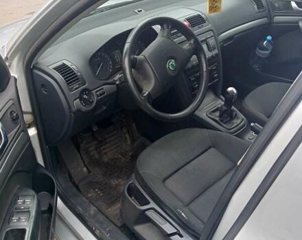 Серый Шкода Октавия, объемом двигателя 1.6 л и пробегом 250 тыс. км за 4800 $, фото 8 на Automoto.ua