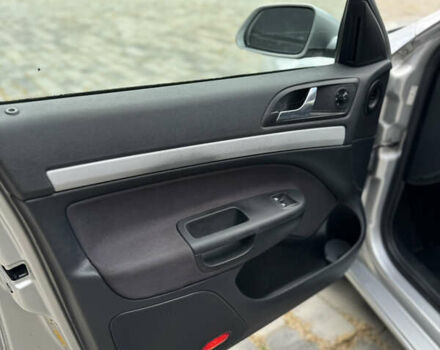 Шкода Октавия 2006 в Ахтырке на Automoto.ua Серый Шкода Октавия, объемом двигателя 1.6 л и пробегом 139 тыс. км за 6900 $, фото 17 на Automoto.ua