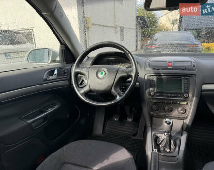 Шкода Октавия 2006 в Львове на Automoto.ua Серый Шкода Октавия, объемом двигателя 1.6 л и пробегом 198 тыс. км за 5890 $, фото 2 на Automoto.ua