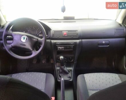 Серый Шкода Октавия, объемом двигателя 1.6 л и пробегом 360 тыс. км за 3500 $, фото 2 на Automoto.ua