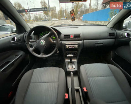 Серый Шкода Октавия, объемом двигателя 1.6 л и пробегом 190 тыс. км за 5800 $, фото 28 на Automoto.ua