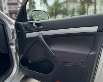 Шкода Октавия 2006 в Ахтырке на Automoto.ua Серый Шкода Октавия, объемом двигателя 1.6 л и пробегом 139 тыс. км за 6900 $, фото 22 на Automoto.ua