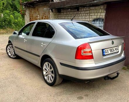 Серый Шкода Октавия, объемом двигателя 1.6 л и пробегом 250 тыс. км за 4000 $, фото 2 на Automoto.ua