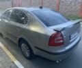 Сірий Шкода Октавія, об'ємом двигуна 2 л та пробігом 240 тис. км за 6500 $, фото 1 на Automoto.ua