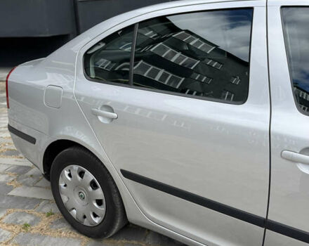 Шкода Октавия 2006 в Ахтырке на Automoto.ua Серый Шкода Октавия, объемом двигателя 1.6 л и пробегом 139 тыс. км за 6900 $, фото 3 на Automoto.ua