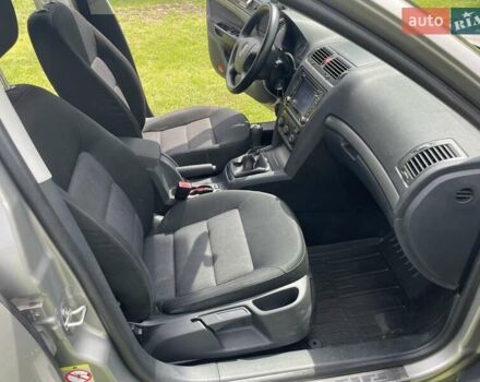 Серый Шкода Октавия, объемом двигателя 2 л и пробегом 247 тыс. км за 5300 $, фото 16 на Automoto.ua