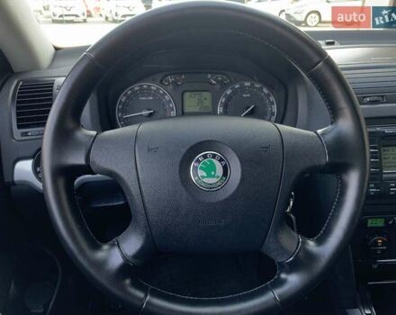 Серый Шкода Октавия, объемом двигателя 1.4 л и пробегом 239 тыс. км за 6755 $, фото 41 на Automoto.ua