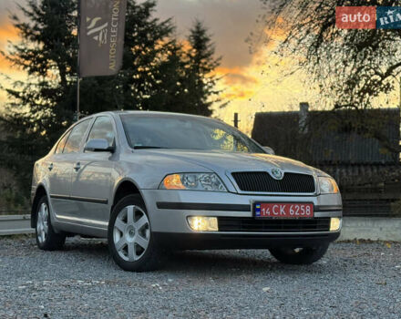 Серый Шкода Октавия, объемом двигателя 1.6 л и пробегом 188 тыс. км за 6250 $, фото 2 на Automoto.ua