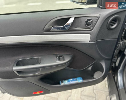 Серый Шкода Октавия, объемом двигателя 1.6 л и пробегом 201 тыс. км за 7300 $, фото 16 на Automoto.ua