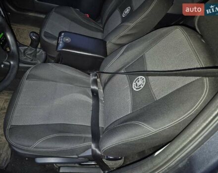 Серый Шкода Октавия, объемом двигателя 1.6 л и пробегом 241 тыс. км за 5300 $, фото 5 на Automoto.ua