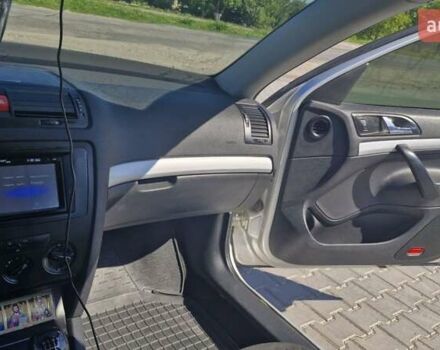 Сірий Шкода Октавія, об'ємом двигуна 1.6 л та пробігом 300 тис. км за 6500 $, фото 4 на Automoto.ua