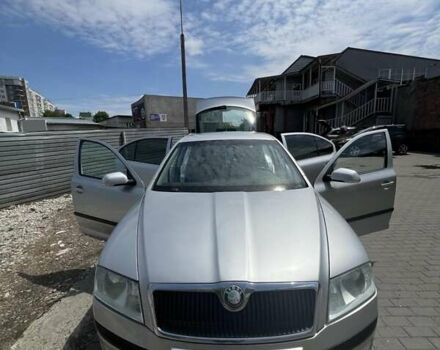 Сірий Шкода Октавія, об'ємом двигуна 1.6 л та пробігом 277 тис. км за 6000 $, фото 1 на Automoto.ua