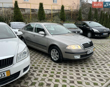 Серый Шкода Октавия, объемом двигателя 1.6 л и пробегом 234 тыс. км за 6999 $, фото 4 на Automoto.ua