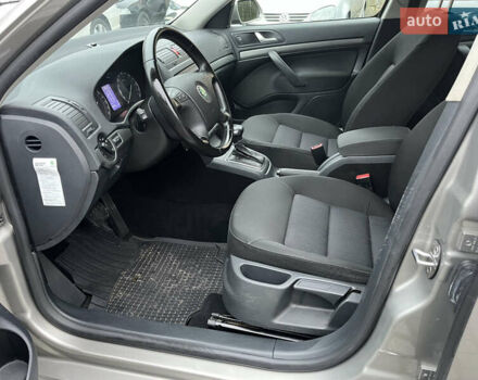 Серый Шкода Октавия, объемом двигателя 1.6 л и пробегом 234 тыс. км за 6999 $, фото 22 на Automoto.ua