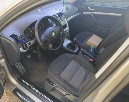 Сірий Шкода Октавія, об'ємом двигуна 1.6 л та пробігом 340 тис. км за 5500 $, фото 7 на Automoto.ua