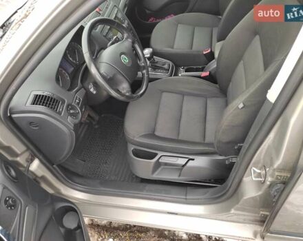 Серый Шкода Октавия, объемом двигателя 2 л и пробегом 258 тыс. км за 7800 $, фото 11 на Automoto.ua