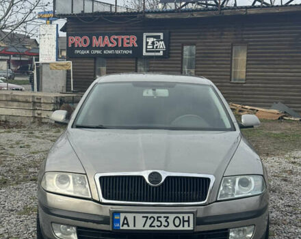 Серый Шкода Октавия, объемом двигателя 1.6 л и пробегом 290 тыс. км за 5600 $, фото 2 на Automoto.ua