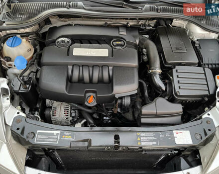 Серый Шкода Октавия, объемом двигателя 1.6 л и пробегом 257 тыс. км за 5800 $, фото 10 на Automoto.ua