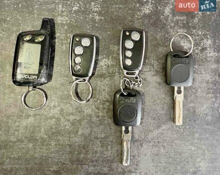 Сірий Шкода Октавія, об'ємом двигуна 1.6 л та пробігом 275 тис. км за 6500 $, фото 38 на Automoto.ua