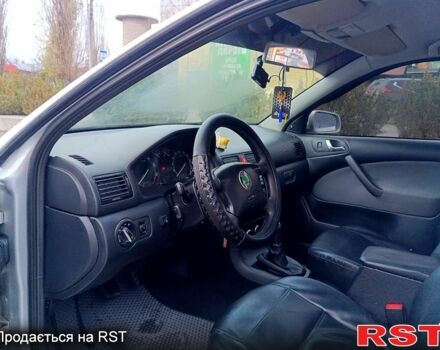 Сірий Шкода Октавія, об'ємом двигуна 1.6 л та пробігом 363 тис. км за 4800 $, фото 5 на Automoto.ua