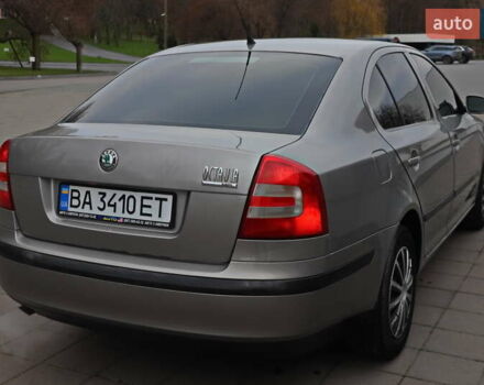 Сірий Шкода Октавія, об'ємом двигуна 1.6 л та пробігом 320 тис. км за 5999 $, фото 4 на Automoto.ua