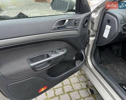 Серый Шкода Октавия, объемом двигателя 1.6 л и пробегом 234 тыс. км за 6999 $, фото 21 на Automoto.ua