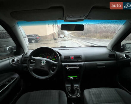 Сірий Шкода Октавія, об'ємом двигуна 1.8 л та пробігом 310 тис. км за 3950 $, фото 33 на Automoto.ua