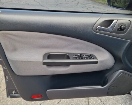 Сірий Шкода Октавія, об'ємом двигуна 1.6 л та пробігом 197 тис. км за 5550 $, фото 6 на Automoto.ua