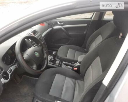 Серый Шкода Октавия, объемом двигателя 1.6 л и пробегом 300 тыс. км за 5800 $, фото 17 на Automoto.ua