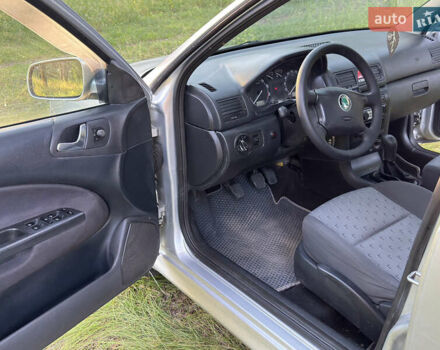 Сірий Шкода Октавія, об'ємом двигуна 1.6 л та пробігом 215 тис. км за 4850 $, фото 19 на Automoto.ua