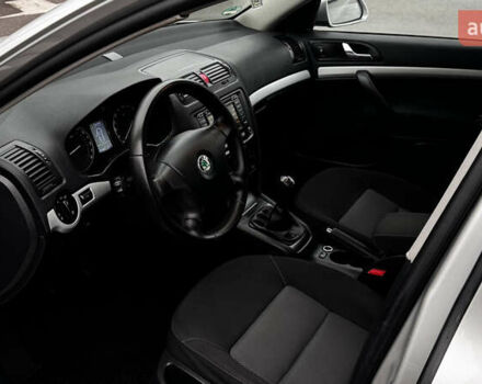 Серый Шкода Октавия, объемом двигателя 1.6 л и пробегом 197 тыс. км за 6999 $, фото 33 на Automoto.ua