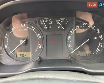 Серый Шкода Октавия, объемом двигателя 1.6 л и пробегом 260 тыс. км за 5600 $, фото 27 на Automoto.ua