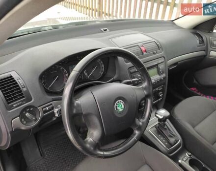 Серый Шкода Октавия, объемом двигателя 2 л и пробегом 258 тыс. км за 7800 $, фото 12 на Automoto.ua