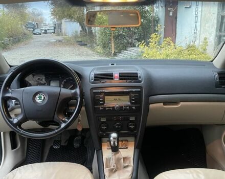 Сірий Шкода Октавія, об'ємом двигуна 2 л та пробігом 231 тис. км за 5850 $, фото 7 на Automoto.ua