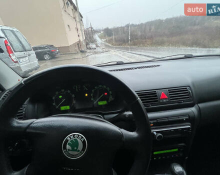 Сірий Шкода Октавія, об'ємом двигуна 1.8 л та пробігом 310 тис. км за 3950 $, фото 44 на Automoto.ua