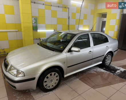 Серый Шкода Октавия, объемом двигателя 1.6 л и пробегом 284 тыс. км за 5700 $, фото 1 на Automoto.ua