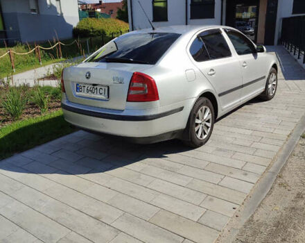 Серый Шкода Октавия, объемом двигателя 1.6 л и пробегом 245 тыс. км за 6000 $, фото 1 на Automoto.ua