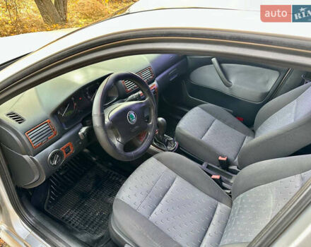 Сірий Шкода Октавія, об'ємом двигуна 1.6 л та пробігом 235 тис. км за 4999 $, фото 12 на Automoto.ua