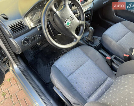 Серый Шкода Октавия, объемом двигателя 1.6 л и пробегом 260 тыс. км за 5600 $, фото 14 на Automoto.ua