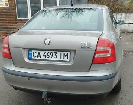 Серый Шкода Октавия, объемом двигателя 1.6 л и пробегом 297 тыс. км за 5400 $, фото 7 на Automoto.ua