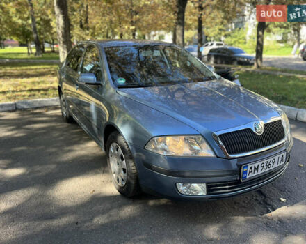 Серый Шкода Октавия, объемом двигателя 1.6 л и пробегом 250 тыс. км за 7300 $, фото 4 на Automoto.ua