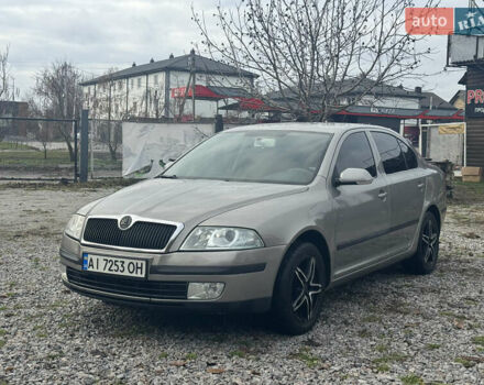 Серый Шкода Октавия, объемом двигателя 1.6 л и пробегом 290 тыс. км за 5600 $, фото 1 на Automoto.ua