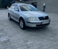 Сірий Шкода Октавія, об'ємом двигуна 2 л та пробігом 280 тис. км за 5500 $, фото 1 на Automoto.ua