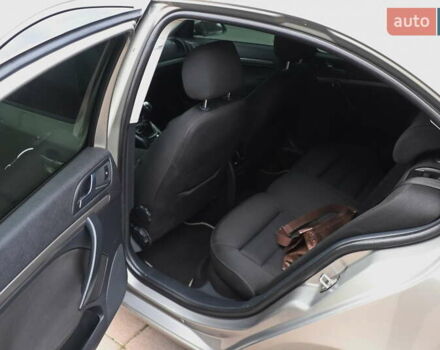 Сірий Шкода Октавія, об'ємом двигуна 1.6 л та пробігом 320 тис. км за 5999 $, фото 9 на Automoto.ua