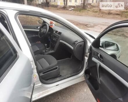 Серый Шкода Октавия, объемом двигателя 1.6 л и пробегом 300 тыс. км за 5800 $, фото 11 на Automoto.ua