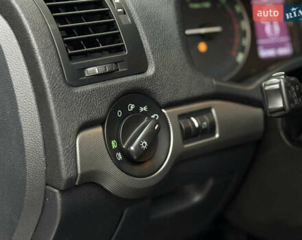 Сірий Шкода Октавія, об'ємом двигуна 2 л та пробігом 301 тис. км за 6150 $, фото 26 на Automoto.ua