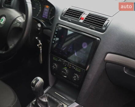 Сірий Шкода Октавія, об'ємом двигуна 1.6 л та пробігом 320 тис. км за 5999 $, фото 12 на Automoto.ua