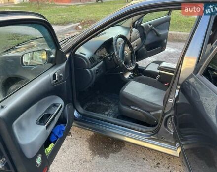 Сірий Шкода Октавія, об'ємом двигуна 1.6 л та пробігом 393 тис. км за 4400 $, фото 20 на Automoto.ua