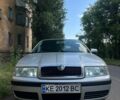 Серый Шкода Октавия, объемом двигателя 1.6 л и пробегом 204 тыс. км за 5499 $, фото 1 на Automoto.ua