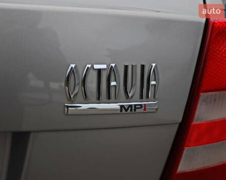 Сірий Шкода Октавія, об'ємом двигуна 1.6 л та пробігом 320 тис. км за 5999 $, фото 15 на Automoto.ua